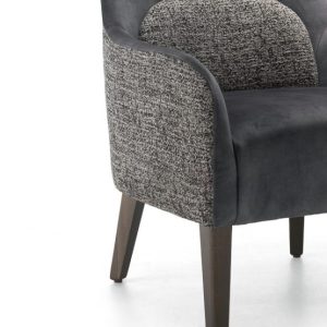 Moyos Lounge Chair M257